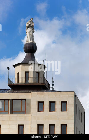 Alcoy, Spagna. ottobre 22, 2017: dettaglio del font roja edificio in Alcoy, provincia di alicante. Foto Stock