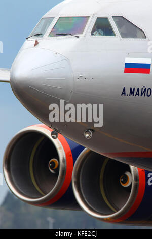 Sheremetyevo, Moscow Region, Russia - Luglio 20, 2012: Aeroflot il-96-300 ra-96007 rullaggio presso l'aeroporto internazionale di Sheremetyevo. Foto Stock