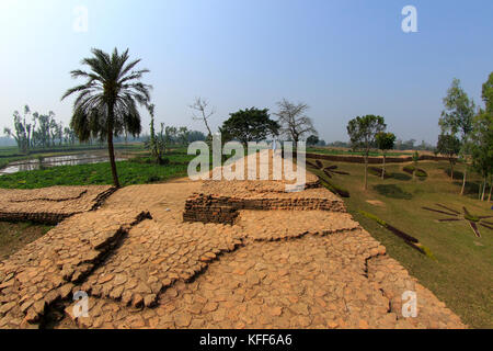 Mahasthangarh è il più antico sito archeologico in Bangladesh. Essa risale al 700 a.c. e fu l'antica capitale del regno pundra. bogra, bang Foto Stock