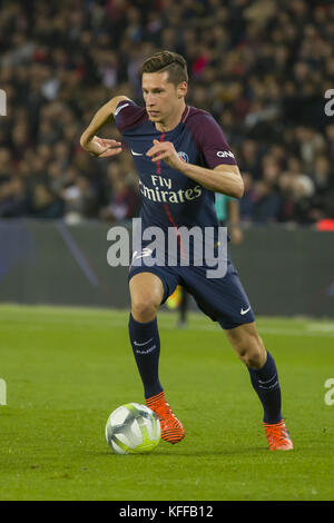 Paris, Paris, Francia. 27 ott 2017. Julian Draxler in azione durante il French Ligue 1 partita di calcio tra Paris Saint Germain (PSG) e Nizza al Parc des Princes. Credito: SOPA/ZUMA filo/Alamy Live News Foto Stock