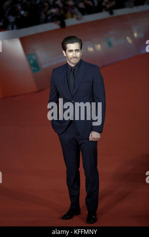 Roma, Italia. 28 ott 2017. Jake Gyllenhaal a piedi un tappeto rosso per 'Stronger' durante il XII Roma Film Fest presso Auditorium Parco della Musica il 28 ottobre 2017 a Roma, Italia. Credito: Gennaro Leonardi / Alamy Live News Foto Stock