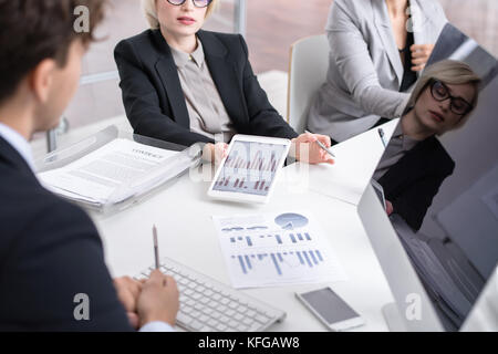 Riunione di analisti aziendali Foto Stock