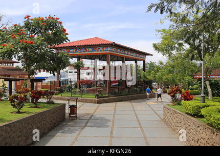 Oxcart gigante, Parque Sarchi Norte, Sarchí, provincia di Alajuela, Costa Rica, America Centrale Foto Stock