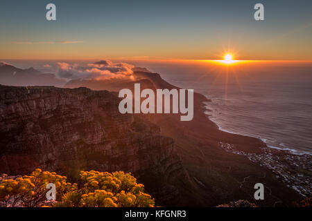 Tramonto nel montaggio da tavolo Città del Capo Sud Africa Foto Stock