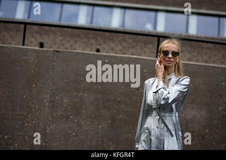 Tatiana Korsakova dopo Christopher Kane London Fashion Week Primavera Estate 2018 : 18 settembre 2017 Street Style Londra Regno Unito Foto Stock