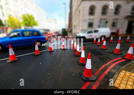 Coni di traffico Foto Stock