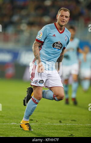 Eibar, Spagna. 25 ottobre 2017. John Guidetti (Celta) calcio: Partita spagnola della Copa del Rey tra SD Eibar 1-2 RC Celta de Vigo all'Estadio Municipal de Ipurua di Eibar, Spagna. Crediti: Mutsu Kawamori/AFLO/Alamy Live News Foto Stock