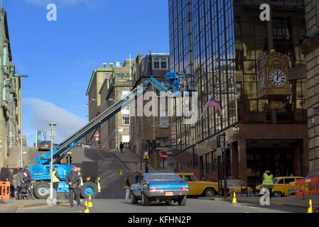 Glasgow, Scotland, Regno Unito. 29 ottobre, 2017. Glasgow è stato trasformato in new york oggi come Benedetto Cumberbatch ha visitato la città di film il cielo Atlantic show Melrose, cinque-parte della serie basata sui romanzi di Edward Aubyn st. Credito traghetto Gerard/Alamy news Foto Stock