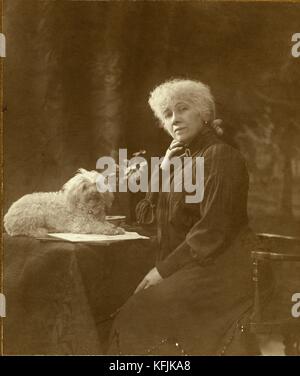 Ritratto di Caroline Rémy de Guebhard, conosciuto con il nome di penna Séverine (1855-1929). È stata una scrittrice, giornalista e femminista francese. C. c.csessonas Photo Boissonas et Tafonier credit:Photo12/Coll. Tafonier Foto Stock