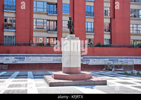 Welcome Park con la statua di Penn su un piedistallo nel centro, Philadelphia, Pennsylvania, Stati Uniti Foto Stock