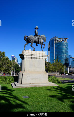 Statua equestre in bronzo di lord hopetoun, primo governatore generale di Australia, all'interno del re nel Domain Park di Melbourne, Victoria, Australia Foto Stock