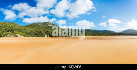 Panorama di Sealers Cove paesaggio nel Wilsons Promontory National Park, Victoria, Australia Foto Stock