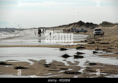 Cape Hatteras National Seashore offre numerose attività ricreative per il pubblico, in particolare in termini di spettacolare possibilità di pesca Foto Stock