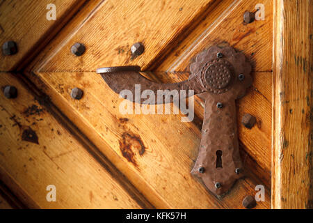 Campo di concentramento di Dachau (konzentrationslager) prigione blocco porta di ingresso dettaglio Foto Stock