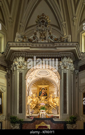 Altare del Santuario della Madonna del Carmine, Piazza Tasso, Sorrento, Italia. Foto Stock
