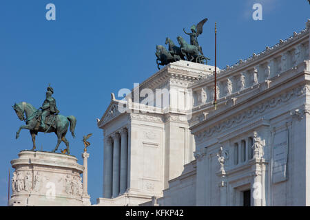 Altare della Patria, noto anche come il Monumento Nazionale a Vittorio Emanuele II, il Vittoriano o 'torta nuziale", Roma, Italia Foto Stock
