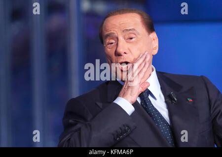 Il leader di forza italia parte silvio berlusconi presso il talk show " porta a porta " , roma, Italia, 21/06/2017 il credito © remo casilli/sintesi/alamy Foto Stock