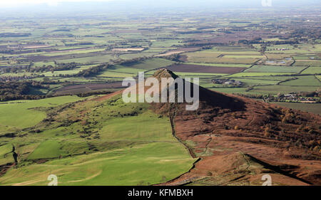 Vista aerea del Roseberry Topping da oltre 1500' (in questo modo nessun National Trust copyright infrazioni), Middlesbrough, Regno Unito Foto Stock