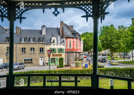 Francia, Bretagna Morbihan, porto di Vannes, vista del luogo Théodore Decker dalla rotonda Foto Stock