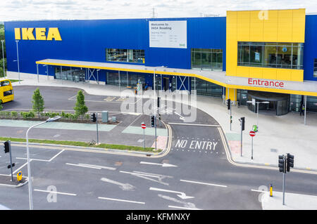 Negozio Ikea ingresso, Reading, Berkshire, Inghilterra, GB, Regno Unito Foto Stock