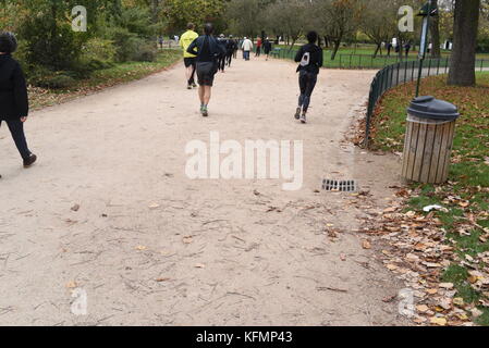 Fotografia di strada al Bois de Vincennes Parigi, Francia Foto Stock