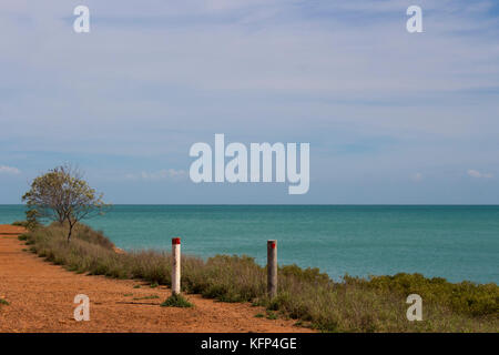Sito del vecchio pontile in legno rimosso nel 1966 ,al punto di mangrovie , Broome, North Western Australia rimane un turista lookout,e pesce visualizzazione sito . Foto Stock