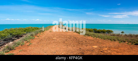 Sito del vecchio pontile in legno rimosso nel 1966 ,al punto di mangrovie , Broome, North Western Australia rimane un turista lookout,e pesce visualizzazione sito . Foto Stock