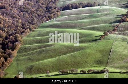 Vista aerea di colline ondulate in Inghilterra, Regno Unito Foto Stock