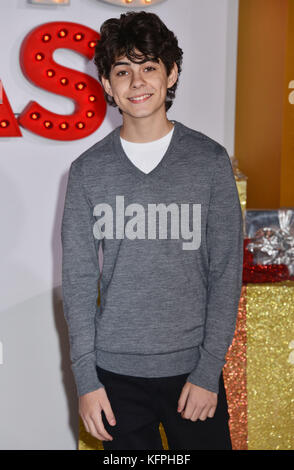 Los Angeles, Stati Uniti d'America. 30 ott 2017. emjay anthony arriva alla premiere di stx entertainment "una brutta mamme di natale' al Regency village theatre su ottobre 30, 2017 a Westwood, California. Credito: tsuni/USA/alamy live news Foto Stock