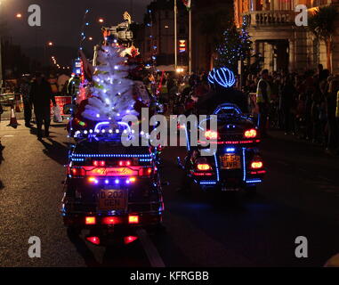 Llandudno le luci di Natale, interruttore no parade. Galles Foto Stock