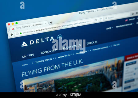 LONDON, Regno Unito - 21 OTTOBRE 2017: la homepage del sito ufficiale di Delta Airlines, principali americane di linea ad aria, il 21 ottobre 2017. Foto Stock