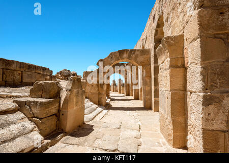 Sito archeologico di antiche rovine nella città romana uthina (oudhna). Tunisia Africa del nord Foto Stock