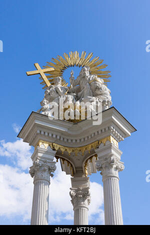 Il Dreifaltigkeitssäule (Colonna della Santa Trinità) a Krems an der Donau in Austria Inferiore Foto Stock