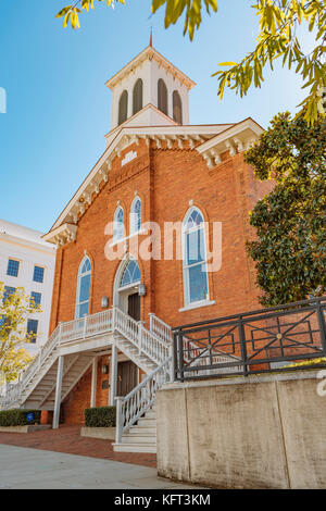 Parte anteriore esterna del Dexter Avenue King Memorial Baptist Church, dove Martin Luther King Jr predicato, a Montgomery in Alabama, Stati Uniti d'America. Foto Stock