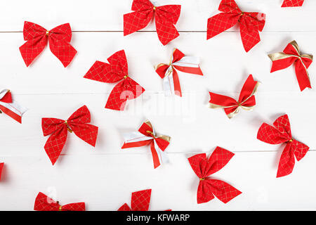 Giocattoli di Natale sfondo per un biglietto di auguri di Natale, Natale sfondi, sfondo bianco Foto Stock