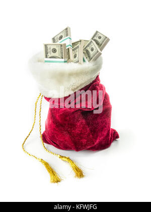 Rosso di santa claus sacco riempito con 100 banconote di dollari girato su sfondo bianco Foto Stock