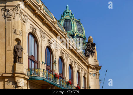 Casa Municipale facciata con decor Art Nouveau, Staré Město, un sito Patrimonio Mondiale dell'UNESCO a Praga e in Repubblica Ceca. Foto Stock