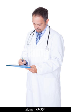 Ritratto di felice medico iscritto sulla carta Foto Stock