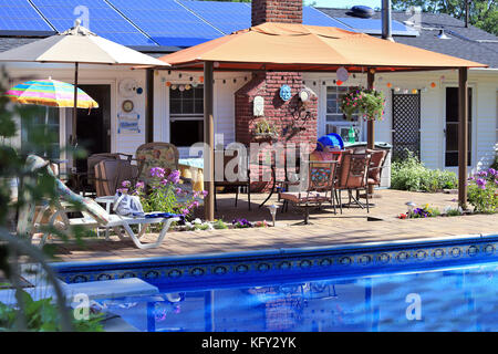 Suburban backyard Long Island New York Foto Stock