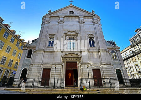 Chiesa di San Nicola (sao nicolau), datata dai primi tredici secolo, è un bellissimo e tranquillo posto proprio nel centro storico di Lisbona, po Foto Stock