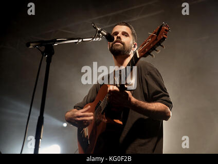 Nick Mulvey si esibisce dal vivo alla Liverpool O2 Academy con: Nick Mulvey dove: Liverpool, Regno Unito quando: 01 ottobre 2017 Credit: Sakura/WENN.com Foto Stock