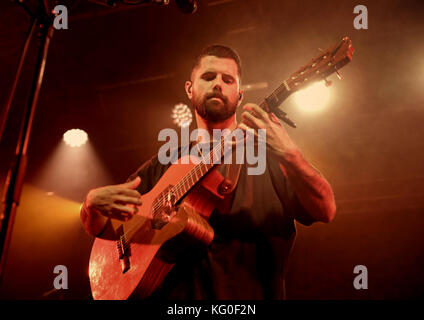 Nick Mulvey si esibisce dal vivo alla Liverpool O2 Academy con: Nick Mulvey dove: Liverpool, Regno Unito quando: 01 ottobre 2017 Credit: Sakura/WENN.com Foto Stock