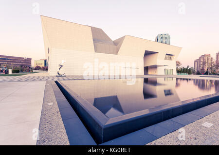 Toronto, Canada - 19 OTT 2017: vista esterna del Museo Aga Khan a Toronto in Canada Foto Stock