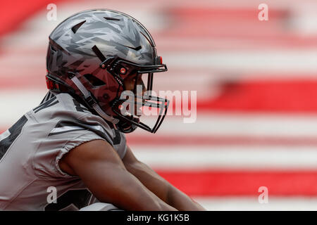 Ottobre 28th, 2017: Ohio State Buckeyes wide receiver McLaurin spugna (83) si riscalda prima di un NCAA Football gioco tra la Ohio State Buckeyes e Penn State Nittany Lions presso lo Stadio Ohio, Columbus, OH. Adam Lacy/CSM Foto Stock