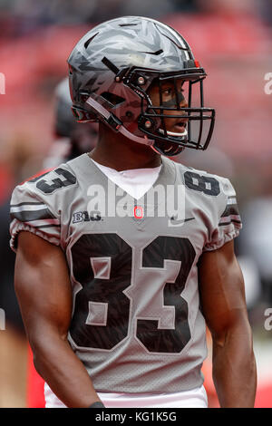 Ottobre 28th, 2017: Ohio State Buckeyes wide receiver McLaurin spugna (83) si affaccia sulla prima un NCAA Football gioco tra la Ohio State Buckeyes e Penn State Nittany Lions presso lo Stadio Ohio, Columbus, OH. Adam Lacy/CSM Foto Stock