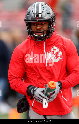 Ottobre 28th, 2017: Ohio State Buckeyes running back Mike Weber (25) si affaccia sulla prima un NCAA Football gioco tra la Ohio State Buckeyes e Penn State Nittany Lions presso lo Stadio Ohio, Columbus, OH. Adam Lacy/CSM Foto Stock