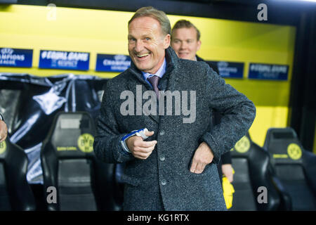 Dortmund, Germania. 1 novembre 2017. Hans-Joachim WATZKE (Vorsitzender Geschaeftsfuehrer DO), Fussball Champions League, Gruppenphase, gruppo H, Borussia Dortmund (DO) - APOEL Nikosia (APOEL) 1:1, AM 01.11.2017 a Dortmund/Germania. |utilizzo del credito mondiale: dpa/Alamy Live News Foto Stock