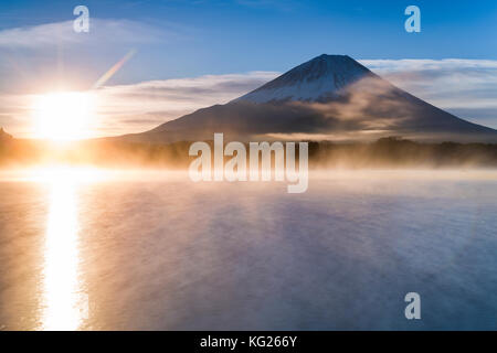 Il lago di shoji e il monte fuji Fuji hazone izu national park, Giappone, Asia Foto Stock