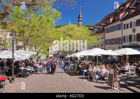 Street cafes at market place, Weinheim, Baden-Wurttemberg, Germany, Europe Foto Stock