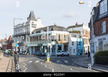 Angolo della terrazza e Barnes High Street, Barnes, London Borough of Richmond upon Thames, Greater London, England, Regno Unito Foto Stock